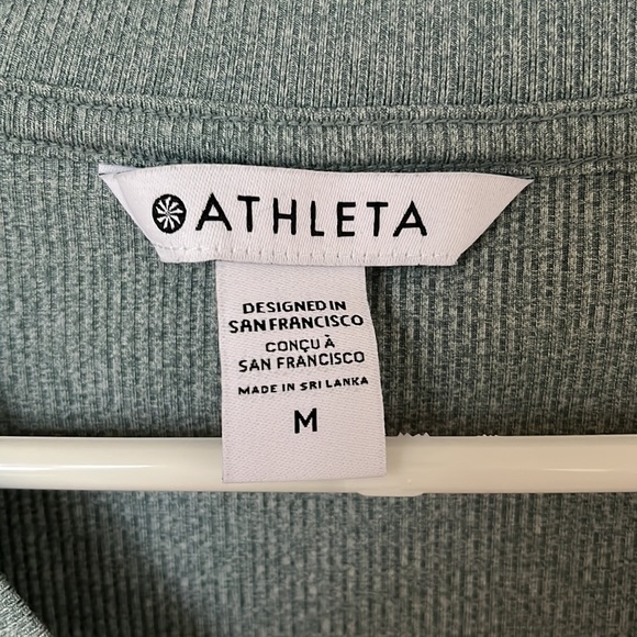 NWOT Athleta Uptempo Ribbed Henley - Picture 2 of 4